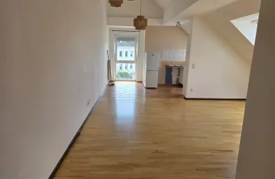 Spacious 4-Room Apartment in Paderborn